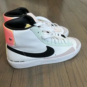 Women’s Nike Blazer Mid.